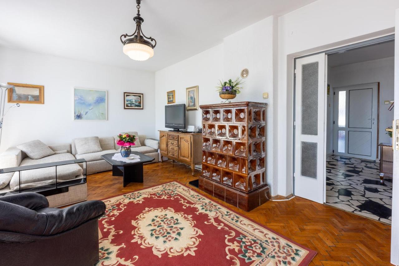 Apartment Mira "Pet Friendly" Crikvenica Exterior foto